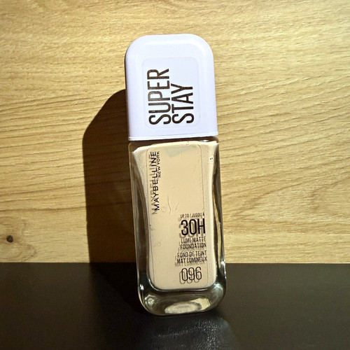 Maybelline new york - super, stay